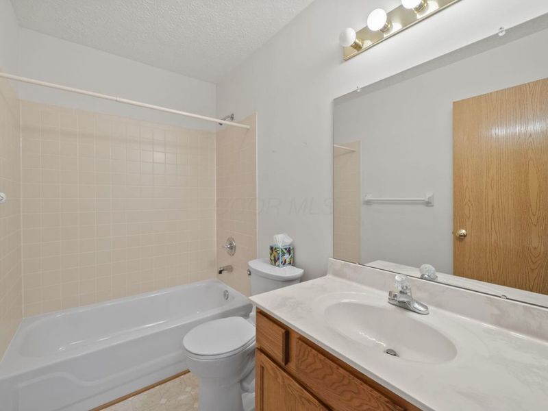 100 Indian Creek Court, Pataskala, OH 43062 Photo 31