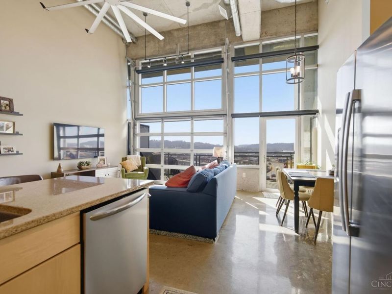 353 W Fourth Street, Unit 602, Cincinnati, OH 45202 Photo 10