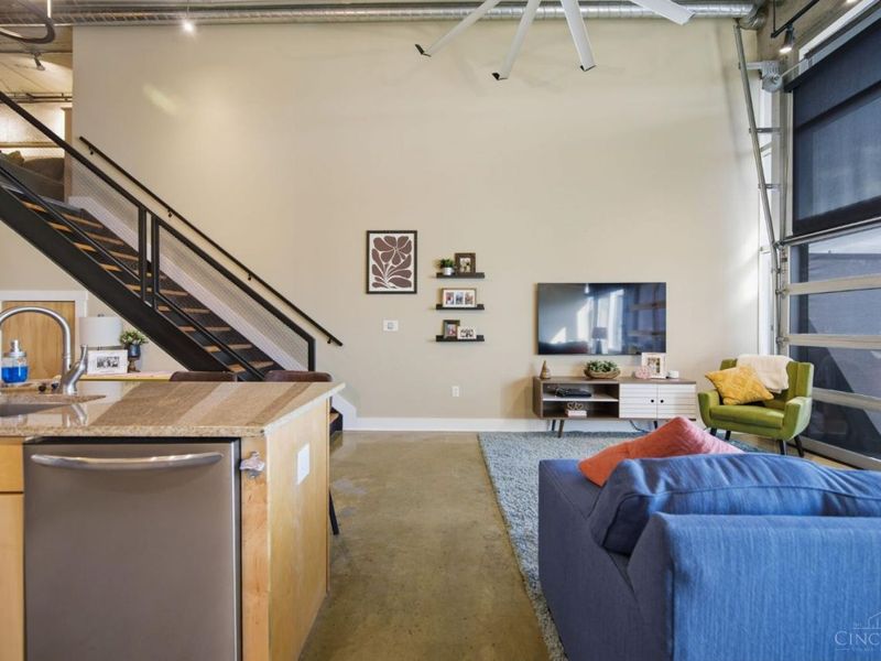 353 W Fourth Street, Unit 602, Cincinnati, OH 45202 Photo 16