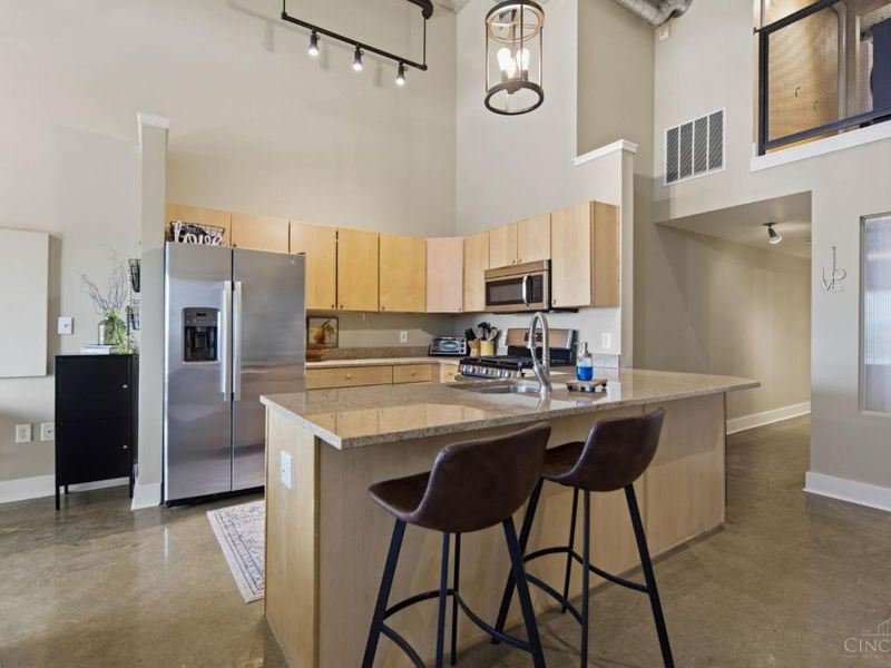 353 W Fourth Street, Unit 602, Cincinnati, OH 45202 Photo 8