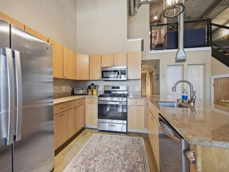 353 W Fourth Street, Unit 602, Cincinnati, OH 45202 Photo 9