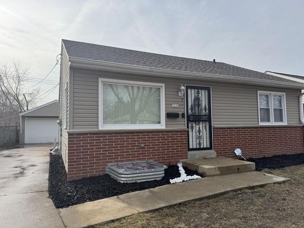5239 N 63rd STREET, Milwaukee, WI 53218