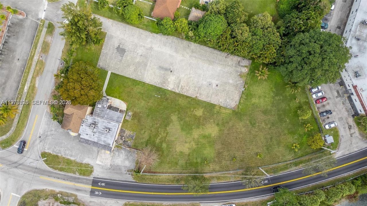 15343 NW 2nd Ave, Miami, FL 33169 Photo