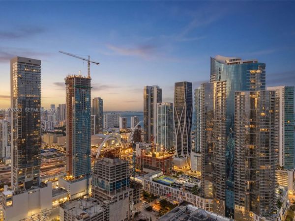 851 NE 1st Ave, Unit 1101, Miami, FL 33132