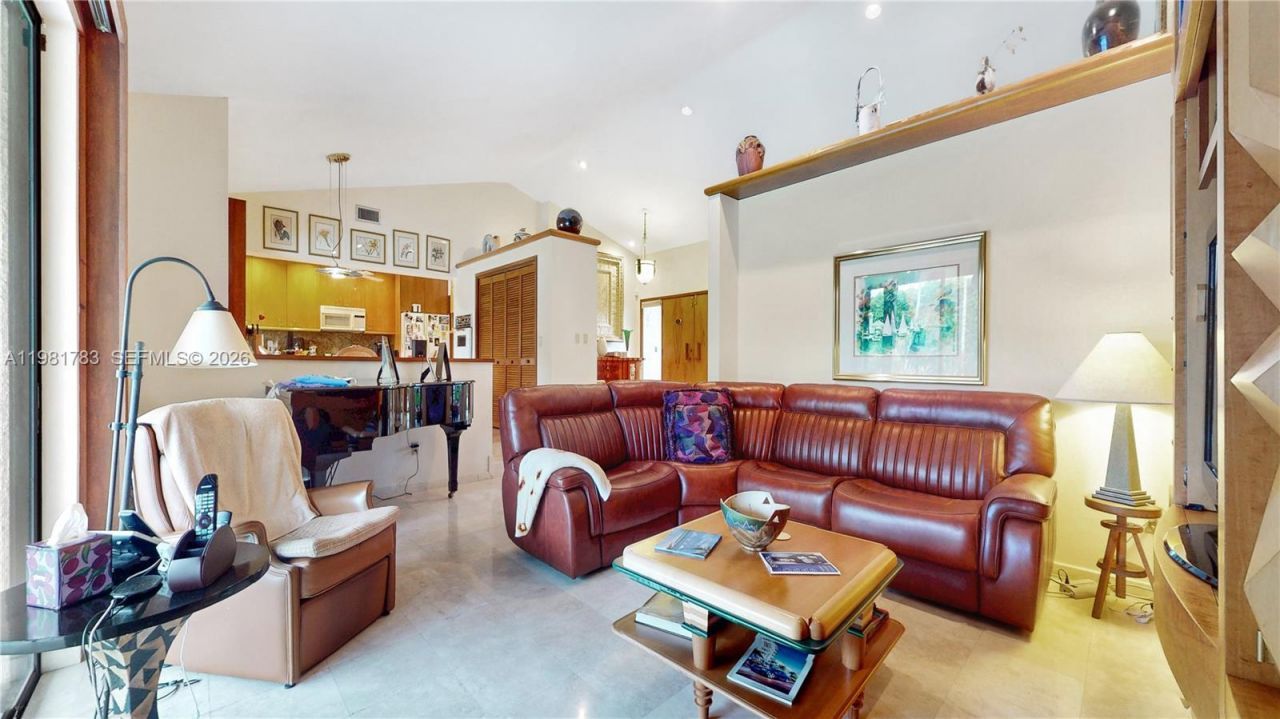 10260 SW 128th St , Miami, FL 33176 Photo