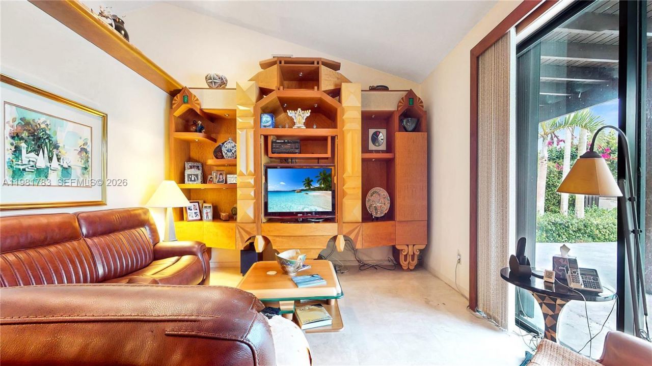 10260 SW 128th St , Miami, FL 33176 Photo