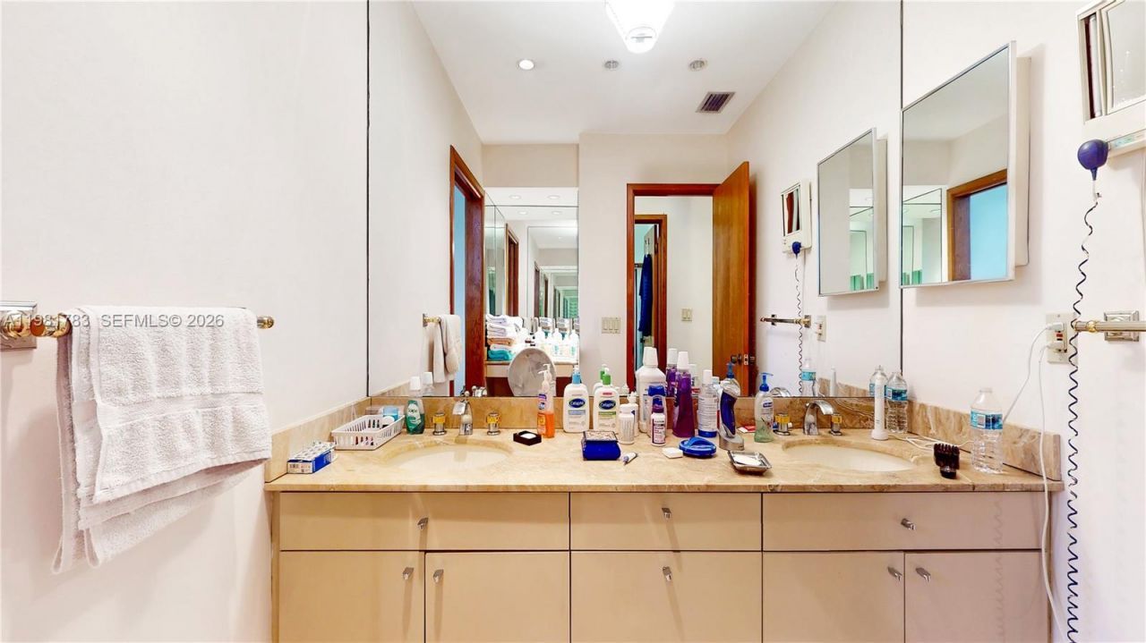 10260 SW 128th St , Miami, FL 33176 Photo