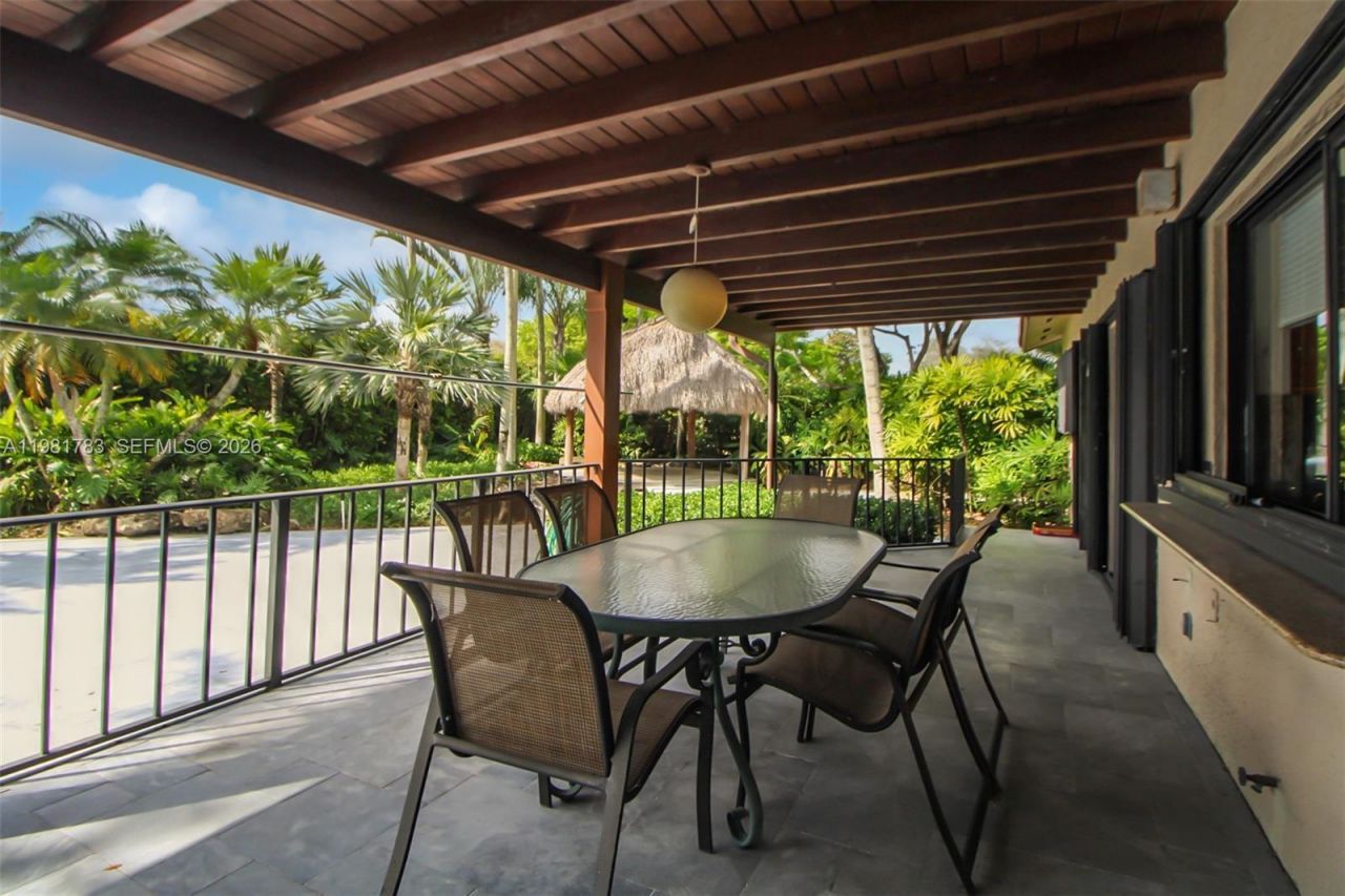 10260 SW 128th St , Miami, FL 33176 Photo