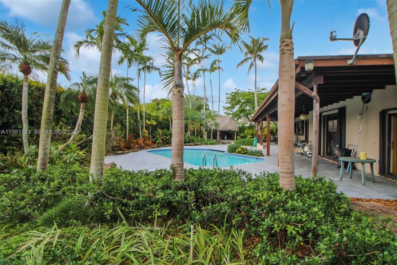 10260 SW 128th St , Miami, FL 33176 Photo