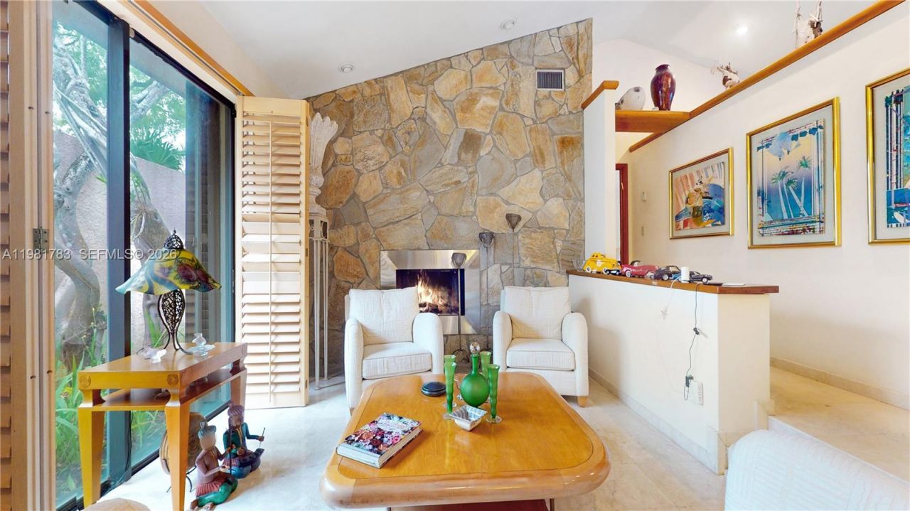 10260 SW 128th St , Miami, FL 33176 Photo