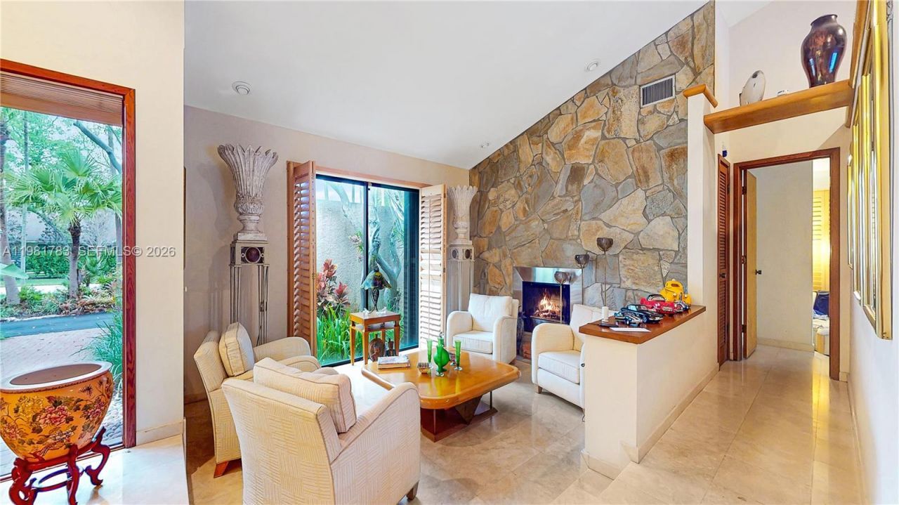 10260 SW 128th St , Miami, FL 33176 Photo