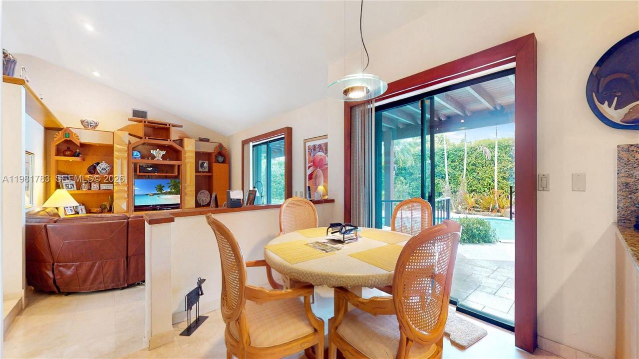 10260 SW 128th St , Miami, FL 33176 Photo