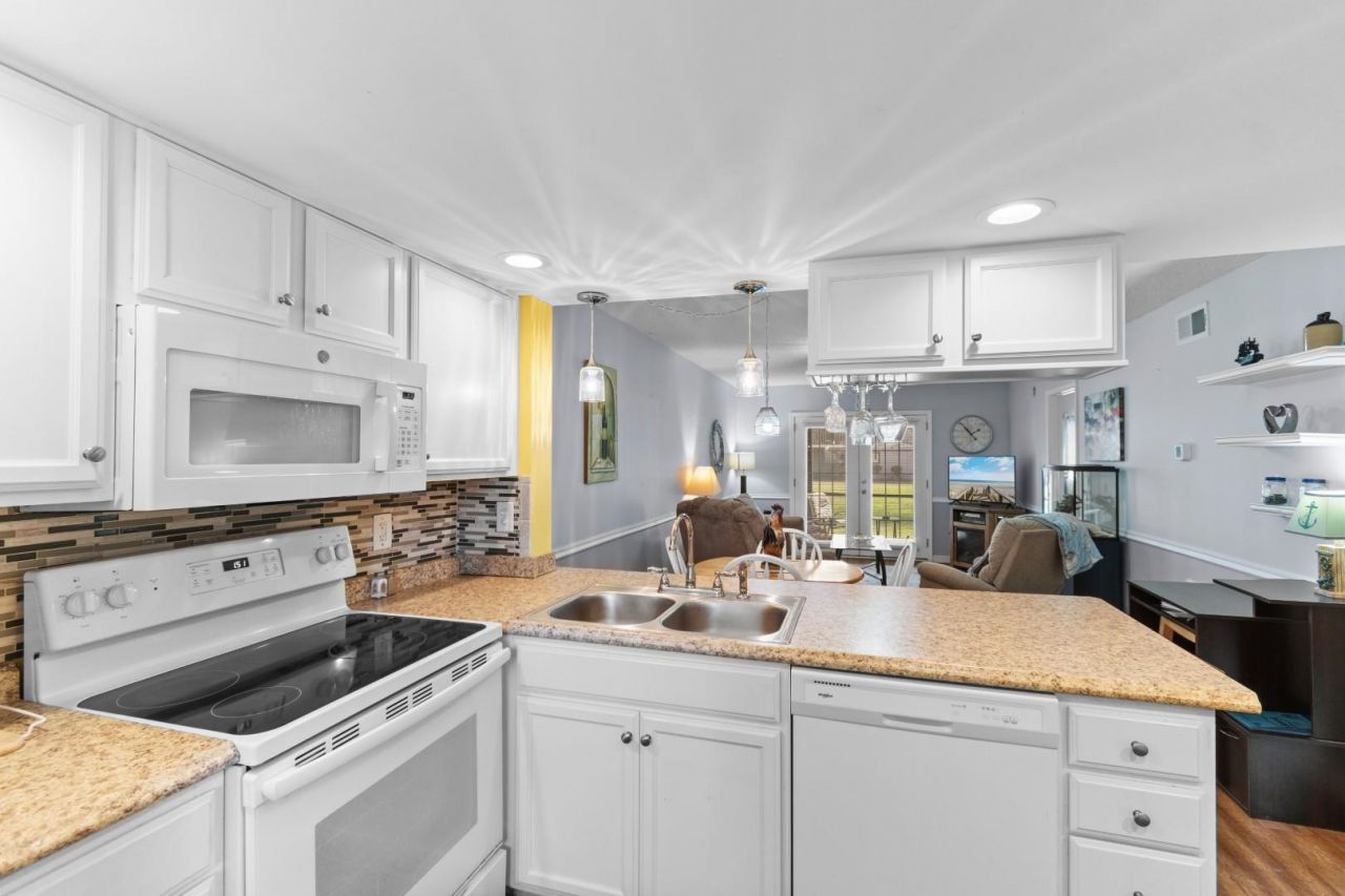 1301 Pridgen Rd. Photo 10