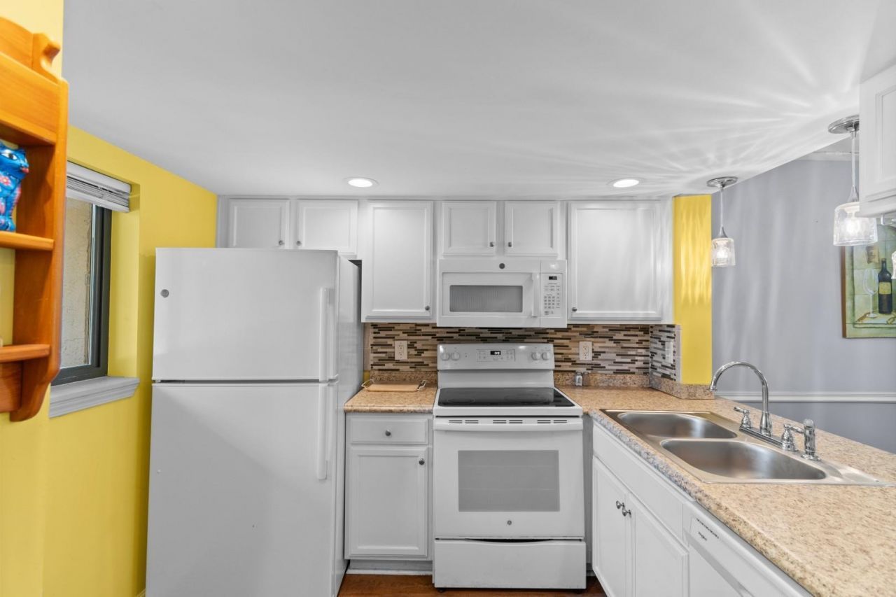 1301 Pridgen Rd. Photo 7