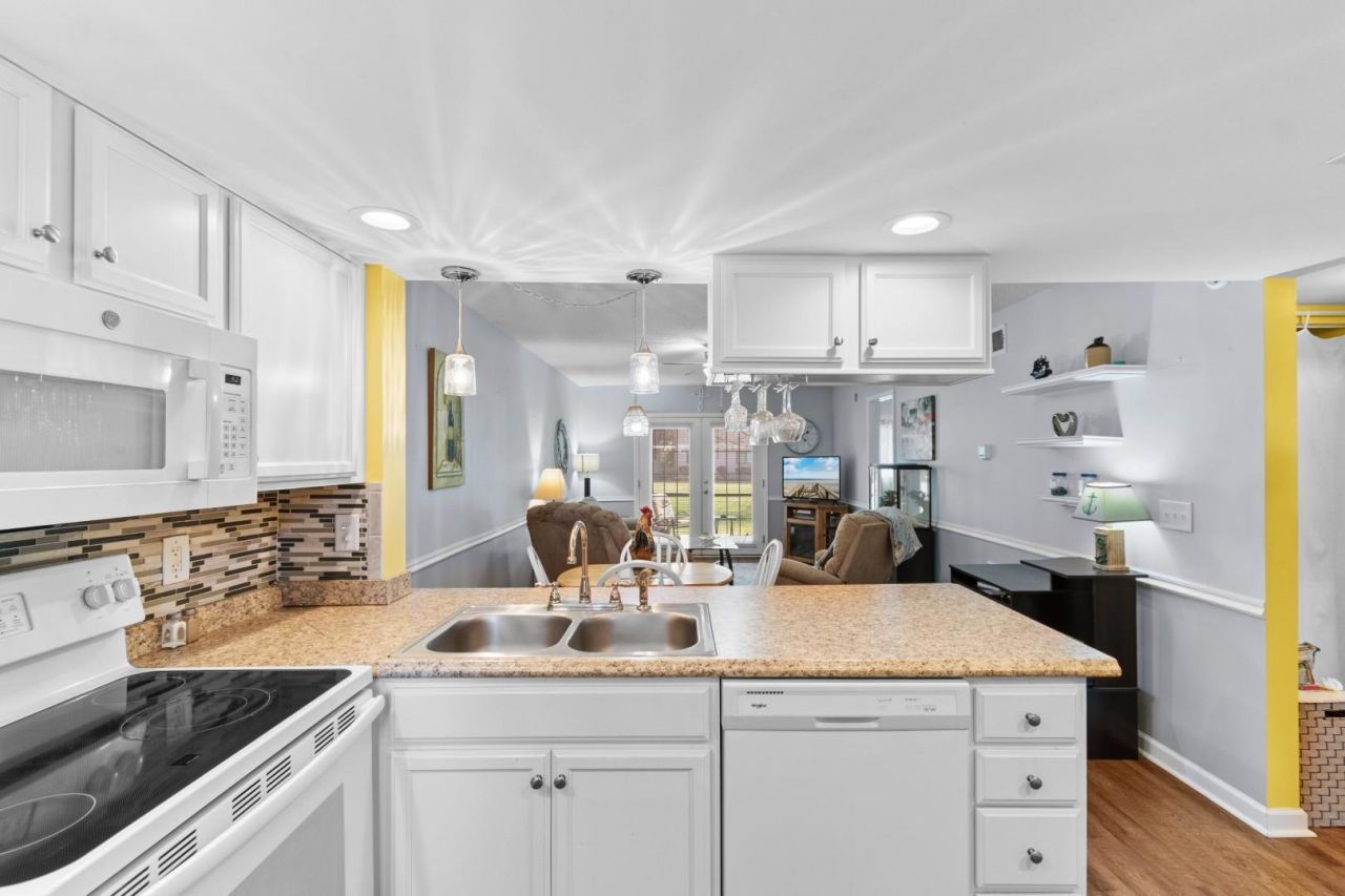 1301 Pridgen Rd. Photo 9