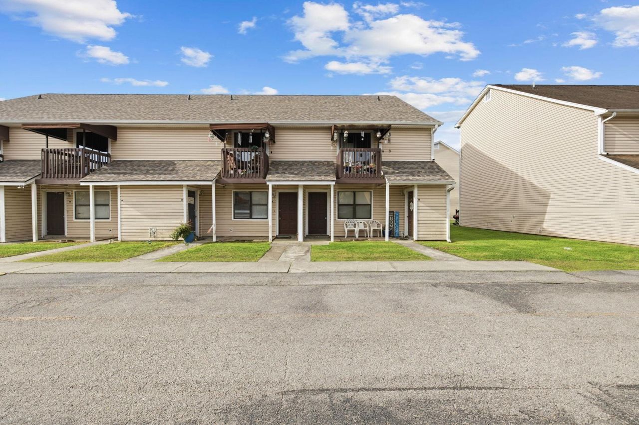 755 Burcale Rd. Photo 1