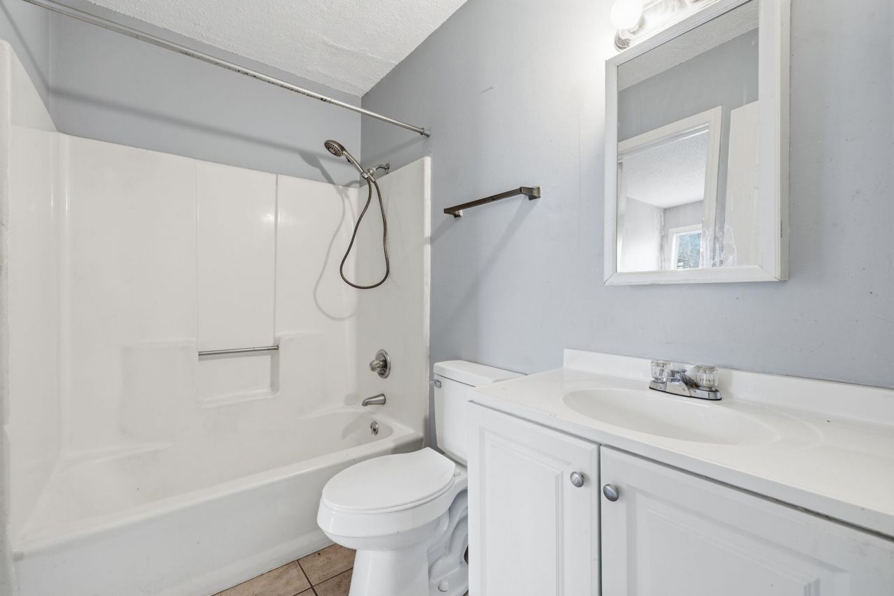 755 Burcale Rd. Photo 18