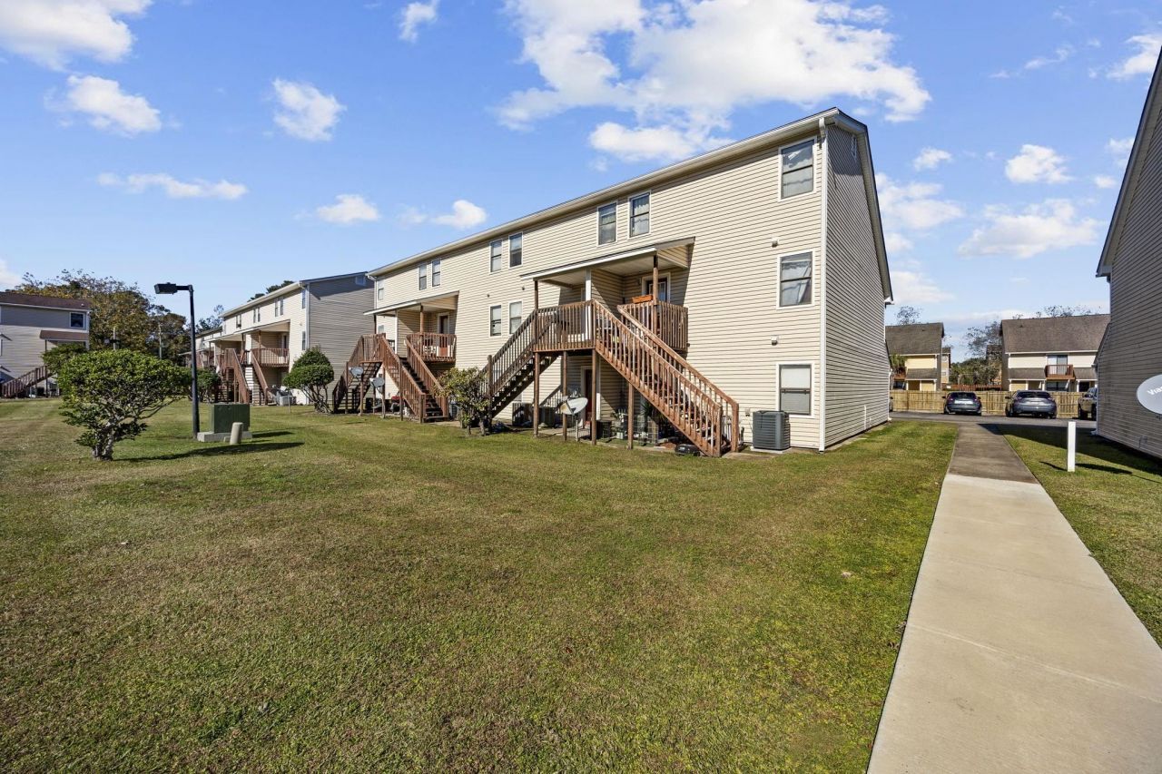 755 Burcale Rd. Photo 23