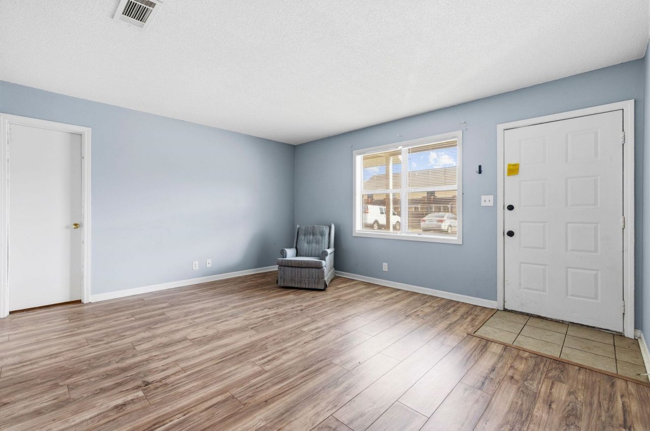 755 Burcale Rd. Photo 6