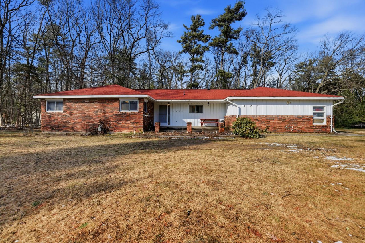 5020 W River Road, Muskegon, MI 49445 Main Photo