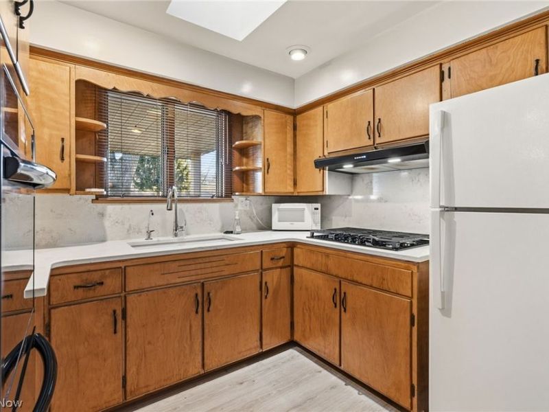 3595 Rolling Ridge Road NE, Canton, OH 44721 Photo 13