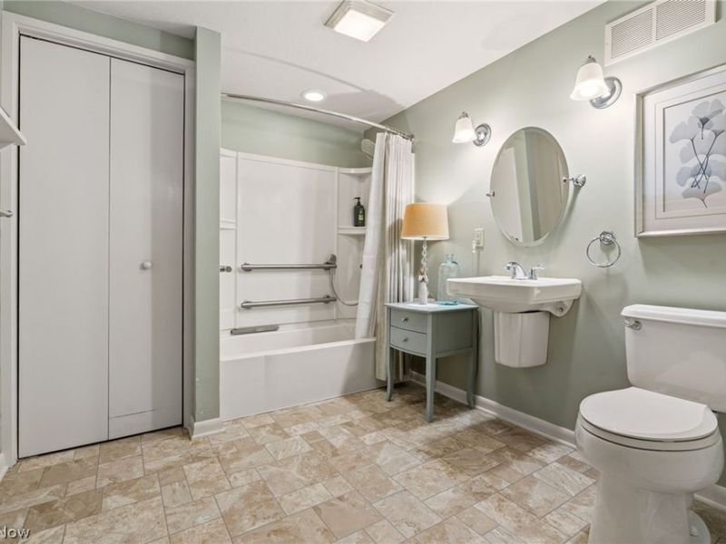 3595 Rolling Ridge Road NE, Canton, OH 44721 Photo 21