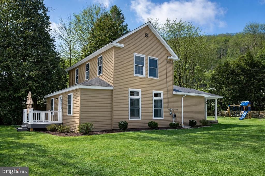 82 Railroad Street, Grantsville, MD 21536 Main Photo