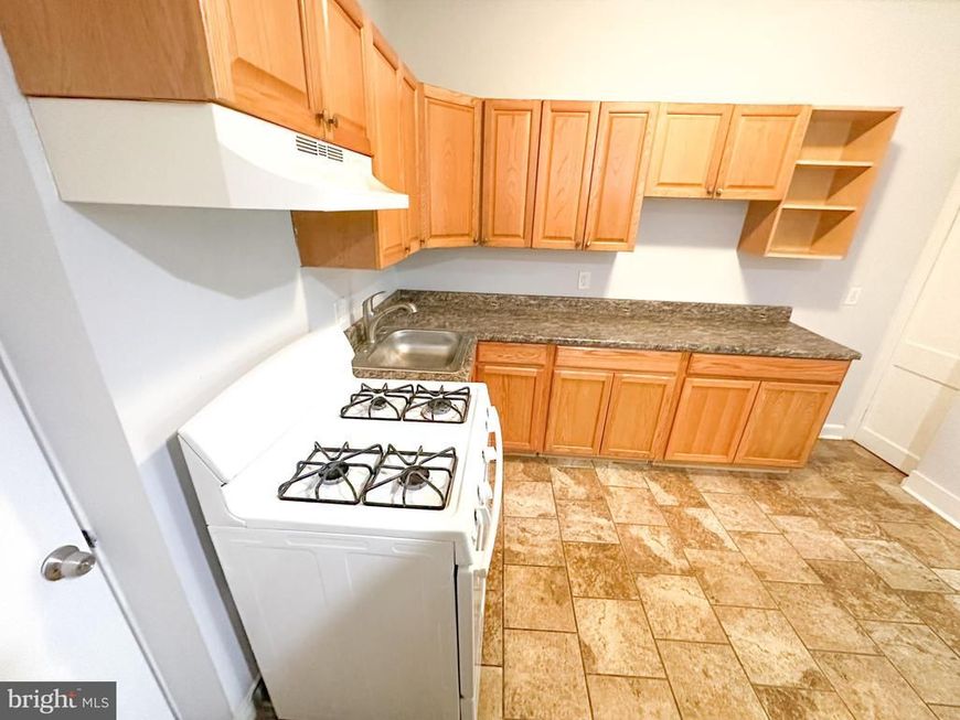2515 N Natrona Street, Philadelphia, PA 19132 Main Photo