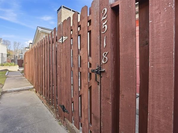 2518 Shady Ridge Drive, Bedford, TX 76021