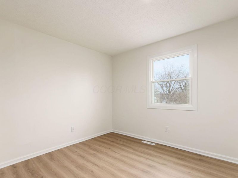 1885 E Choctaw Drive , London, OH 43140 Photo 20