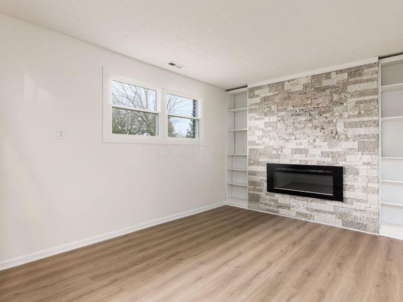 1885 E Choctaw Drive , London, OH 43140 Photo 22