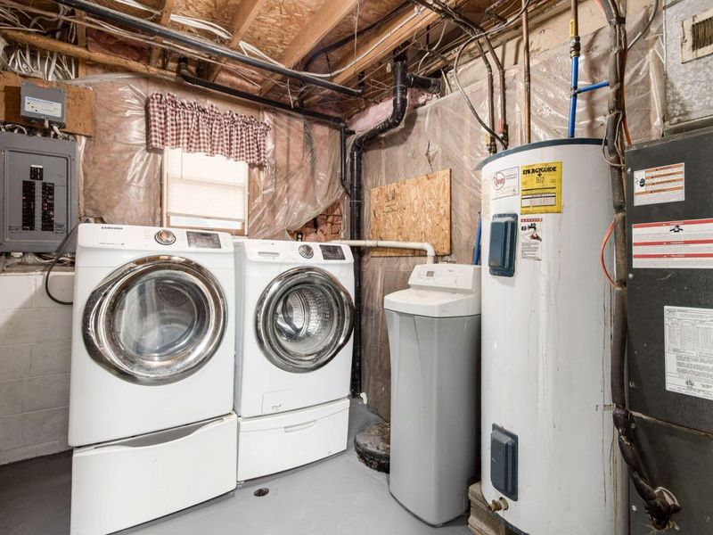 1885 E Choctaw Drive , London, OH 43140 Photo 29