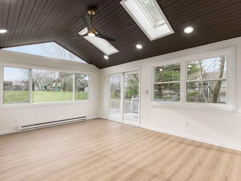 1885 E Choctaw Drive , London, OH 43140 Photo 30