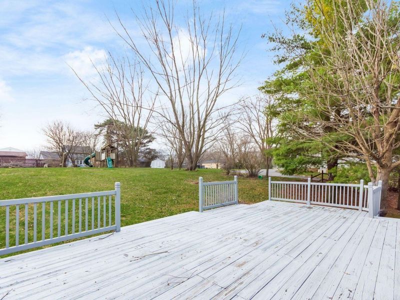 1885 E Choctaw Drive , London, OH 43140 Photo 35