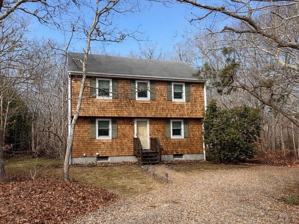 52 Windsor Drive, Edgartown, MA 02539