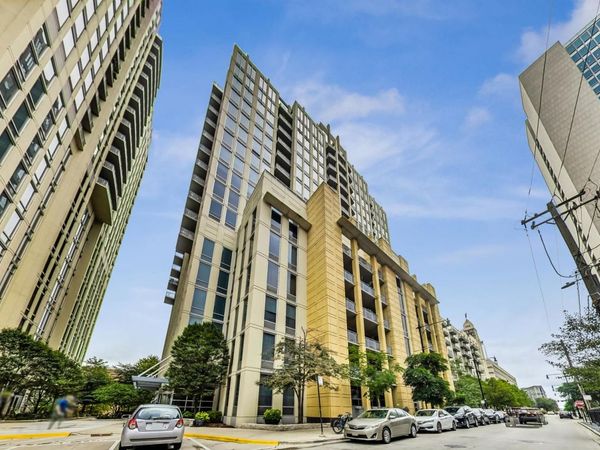 720 N Larrabee Street, Unit 1108, Chicago, IL 60654