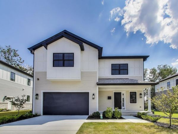 7303 Ponto Court , Morton Grove, IL 60053