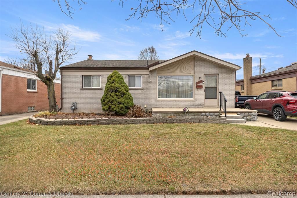 23353 Wohlfeil Street, Taylor, MI 48180 Main Photo