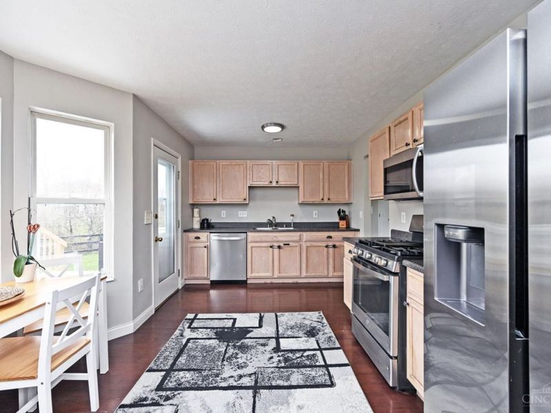 7545 Hyatts Lane, Hamilton Twp, OH 45039 Photo 14