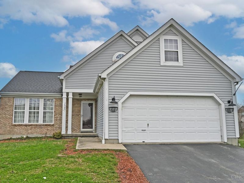 7545 Hyatts Lane, Hamilton Twp, OH 45039 Photo 3