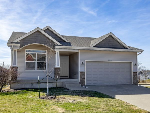 983 S 90th Street, West Des Moines, IA 50266