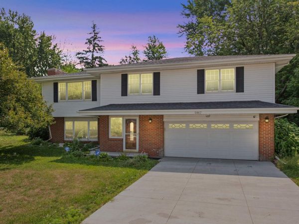 5867 Central Avenue NE, Fridley, MN 55432