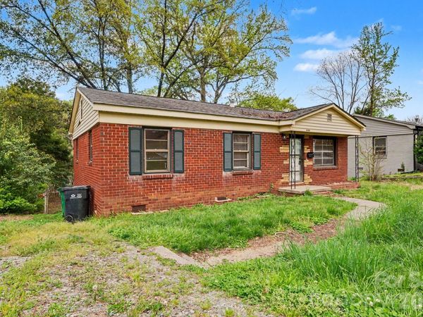 4164 Welling Avenue, Charlotte, NC 28208