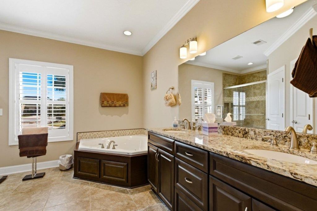 9182 Abingdon Dr. Photo 15