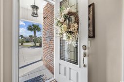 9182 Abingdon Dr. photo 4