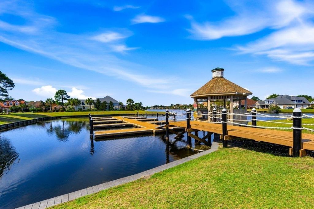 9182 Abingdon Dr. Photo 31