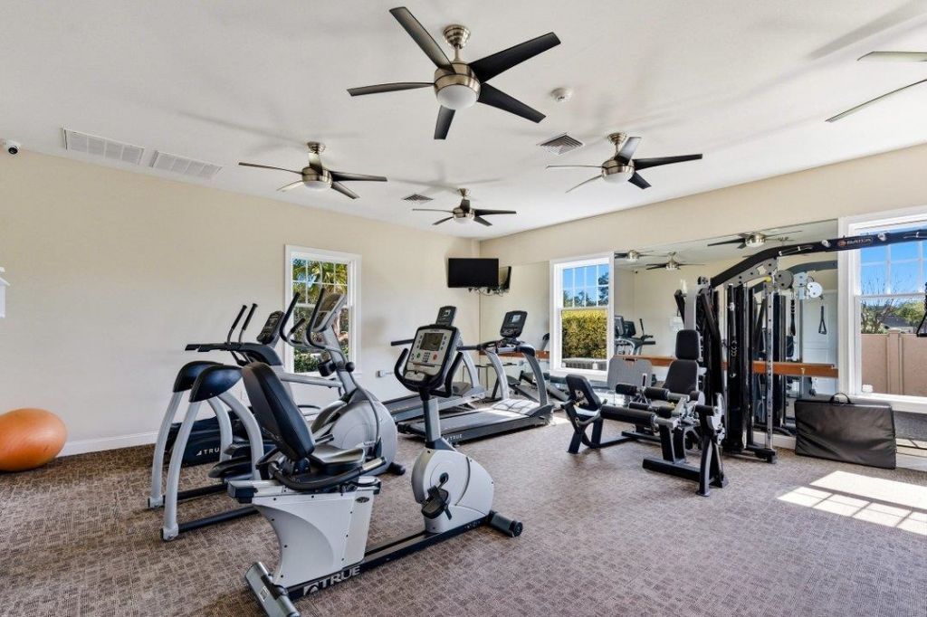 9182 Abingdon Dr. Photo 33