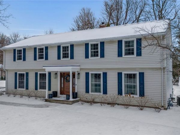 185 Briarhill Rd, Amherst, NY 14221