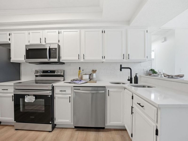 3782 Falls Circle Drive , Unit 25, Hilliard, OH 43026 Photo 16