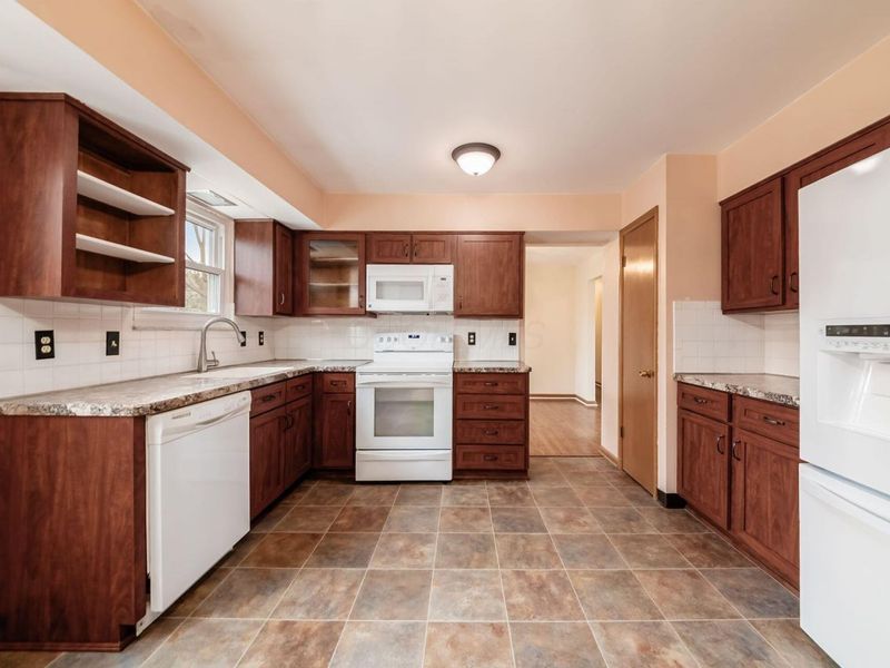 1242 Bradshire Drive , Columbus, OH 43220 Photo 13